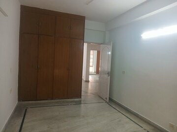 Room in 3 BHK Builder Floor at Today Blossoms I, Sector 47 – for Rent