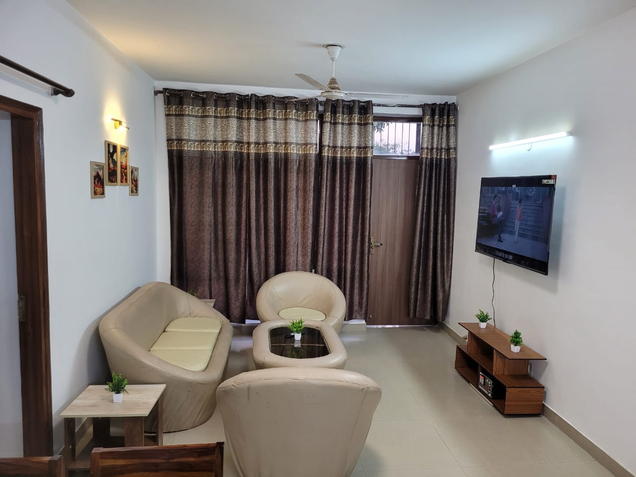 3 BHK + Pooja Room,Study Room Builder Floor For Rent in Orchid Island