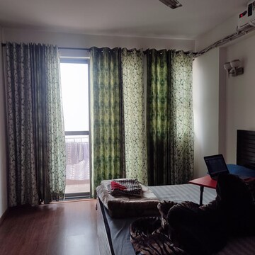 Living Room in 3.5 BHK Apartment at Unitech The Residences Sector 33, Sector 33 – for Rent
