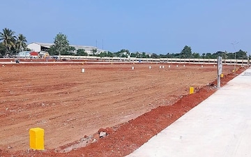 Plot For Sale in Sanawadia