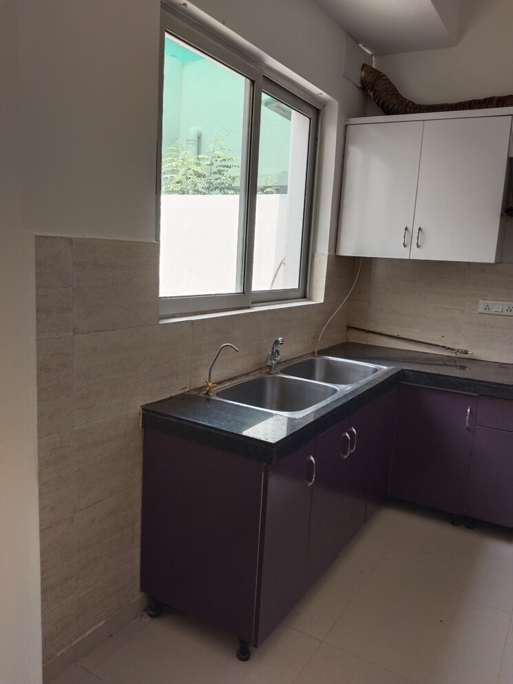 Kitchen, vatika-signature-villas 3.5 Bedroom 240 Sq.Yd. Villa In Sector 82 Gurgaon 8562593