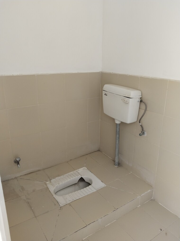 Bathroom, vatika-signature-villas 4 Bedroom 360 Sq.Yd. Villa In Sector 82 Gurgaon 8562622