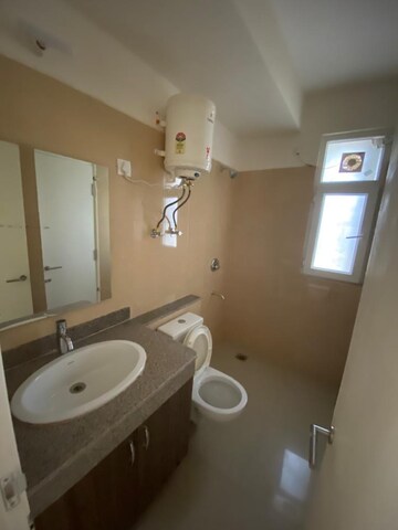 Bathroom in 3.5 BHK Apartment at Emaar Emerald Estate, Sector 65 – for Rent
