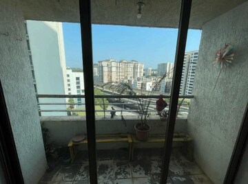 2.5 BHK Apartment For Rent in Oberoi Realty Splendor, Andheri East