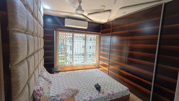 Bedroom in 3 BHK Apartment at Palash Towers, Andheri West – for Rent