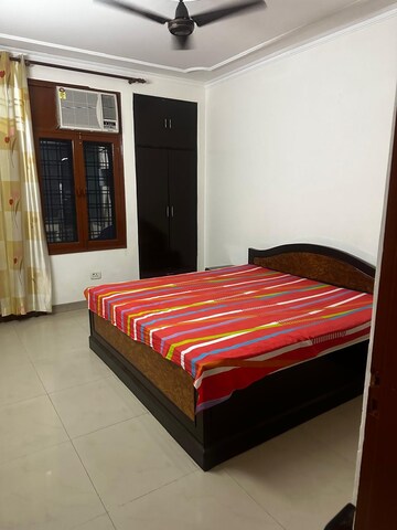 Bedroom in 3 BHK Builder Floor at Ardee City, Sector 52 – for Rent