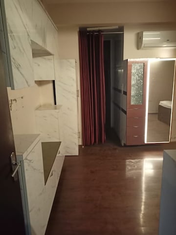 Bathroom in 3.5 BHK Apartment at Shree Vardhman Flora, Sector 90 – for Rent