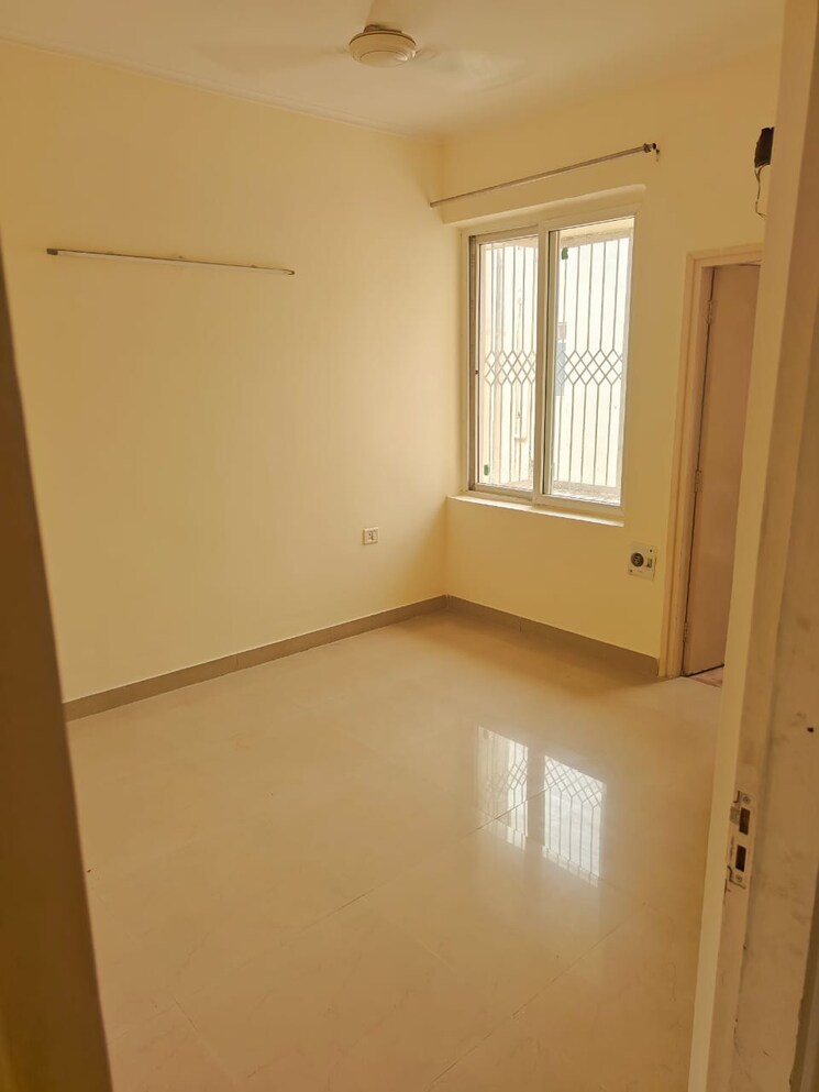 Room, orchid-island 3 Bedroom 1500 Sq.Ft. Builder Floor In Sector 51 Gurgaon 8562697