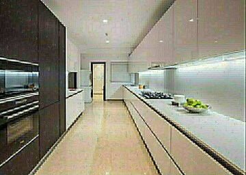 Swimming Pool in 3 BHK Apartment at Oberoi Realty Esquire, Goregaon East – for Rent