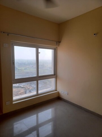 Room in 2 BHK Apartment at Sidhartha NCR One, Sector 95 – for Sale