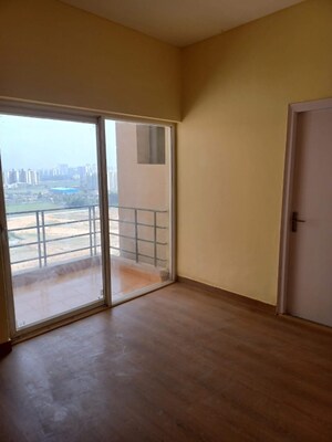 Room in 2 BHK Apartment at Sidhartha NCR One, Sector 95 – for Sale
