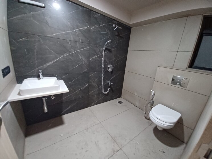 Bathroom, sambhav-bayvue 1.5 Bedroom 550 Sq.Ft. Apartment In Girgaon Mumbai 8562859