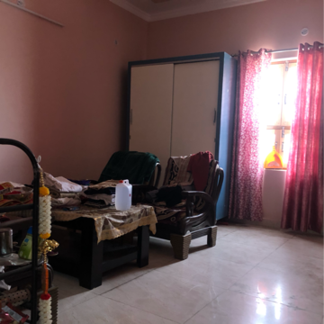Living Room in 2.5 BHK Villa at Sector 21 – for Rent