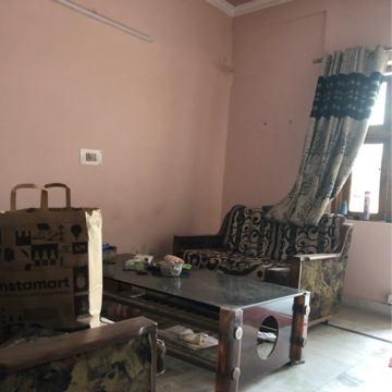 Living Room in 2.5 BHK Villa at Sector 21 – for Rent