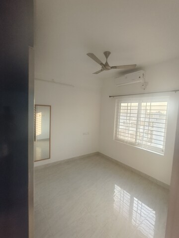 Room in 2 BHK Apartment at Indiranagar – for Rent