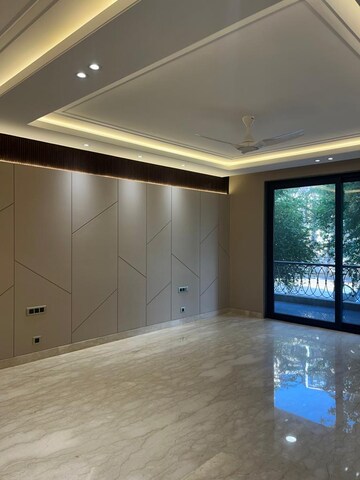 Room in 3 BHK Builder Floor at Ansal Sushant Lok I, Sector 43 – for Rent