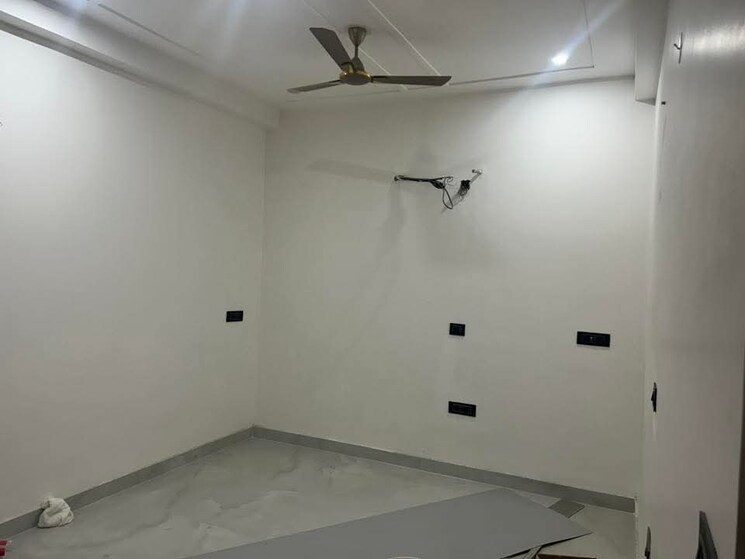 Room, sector 49 3 Bedroom 1411 Sq.Ft. Builder Floor In Sector 49 Faridabad 8563052