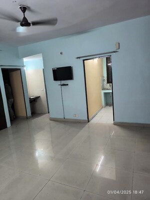 Room in 1 BHK Apartment at Srishti Apartments Jankipuram, Jankipuram – for Sale
