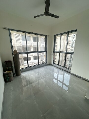 2 BHK Apartment For Rent in Dev Leo Tower, Oshiwara