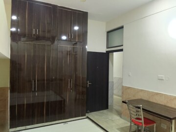 Kitchen in 3 BHK Builder Floor at Sector 43 – for Rent