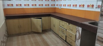 Kitchen in 1.5 BHK Independent House at Gardenia Glory, Sector 46 – for Rent