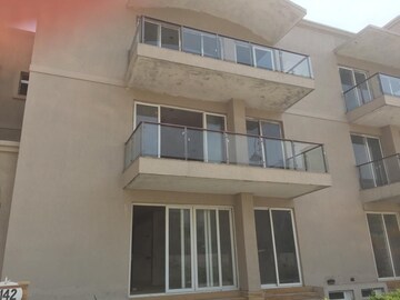 3 BHK Builder Floor For Sale in BPTP Amstoria, Sector 102