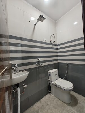 2 BHK Builder Floor For Sale in Govindpuri