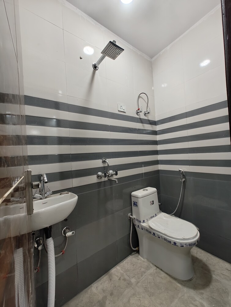 Cover Image, govindpuri 2 Bedroom 450 Sq.Ft. Builder Floor In Govindpuri Delhi 8563429