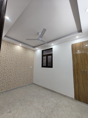 Room in 2 BHK Builder Floor at Govindpuri – for Sale