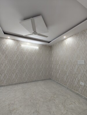 Room in 2 BHK Builder Floor at Govindpuri – for Sale