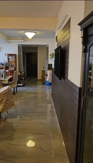 Gym in 6+ BHK Penthouse at Omaxe Heights, Sector 86 – for Sale