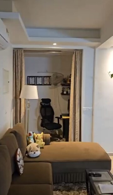 Living Room in 6+ BHK Penthouse at Omaxe Heights, Sector 86 – for Sale