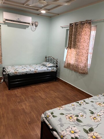 Bedroom in  Pg at Vartak Nagar – for Rent