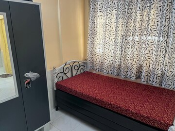 Room in  Pg at Wagle Industrial Estate – for Rent