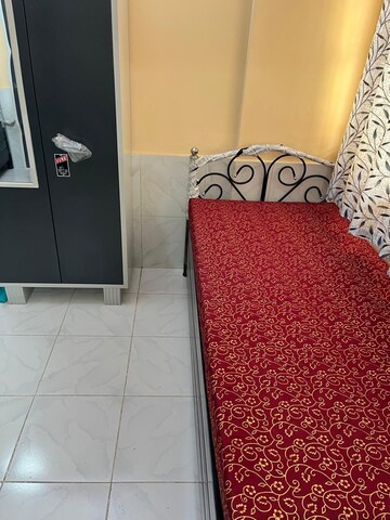 Room in  Pg at Vartak Nagar – for Rent