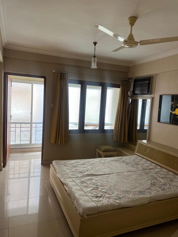 Bedroom in 2 BHK Apartment at Casa Lavelle, Lavelle Road – for Rent