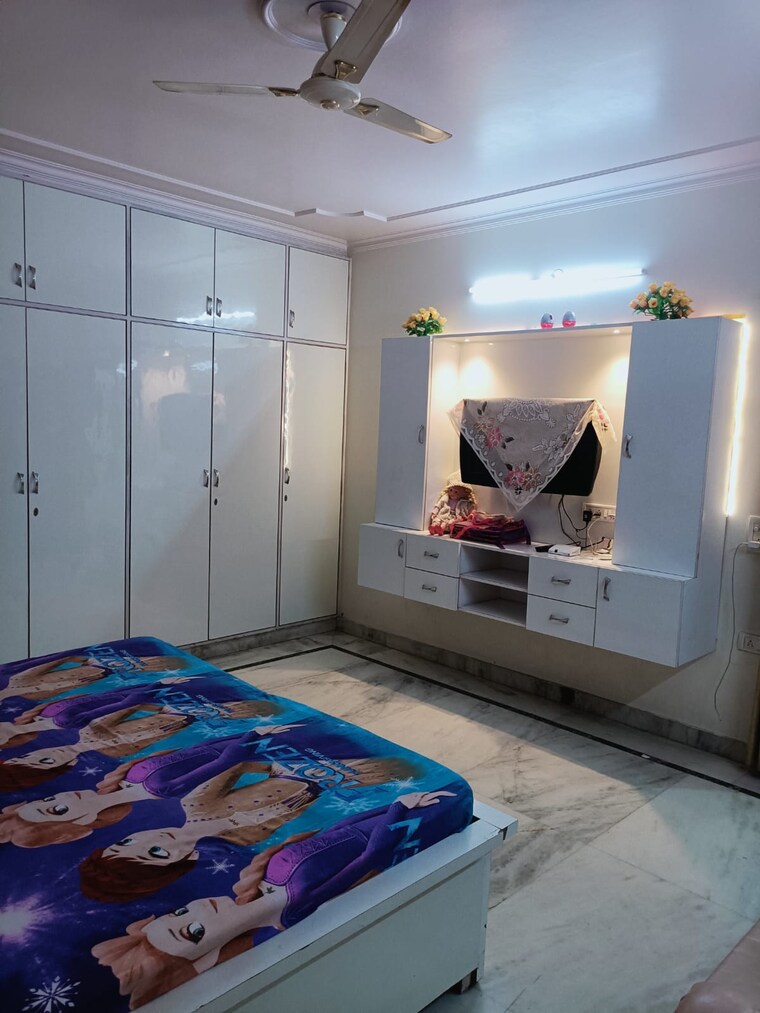 Bedroom, tilak nagar 3 Bedroom 1000 Sq.Ft. Builder Floor In Tilak Nagar Delhi 8563781