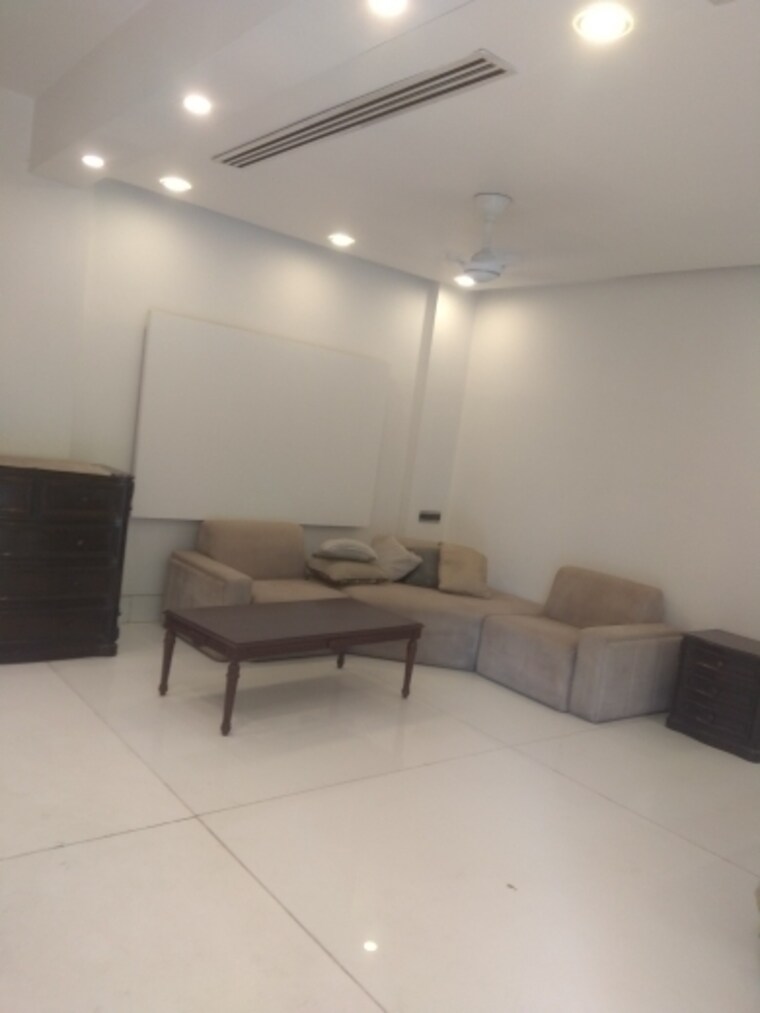 Living Room, maharani bagh 4 Bedroom 1100 Sq.Ft. Independent House In Maharani Bagh Delhi 8563847