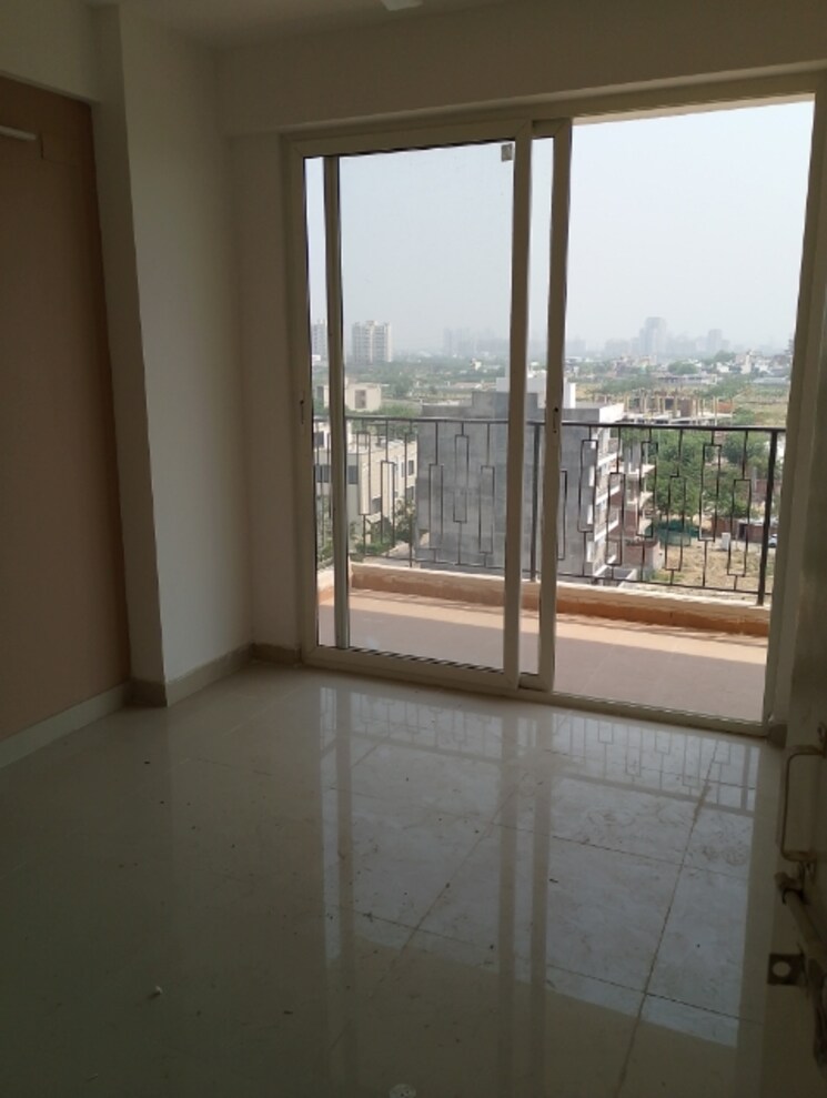Room, rof-alante 3 Bedroom 750 Sq.Ft. Apartment In Sector 108 Gurgaon 8563947