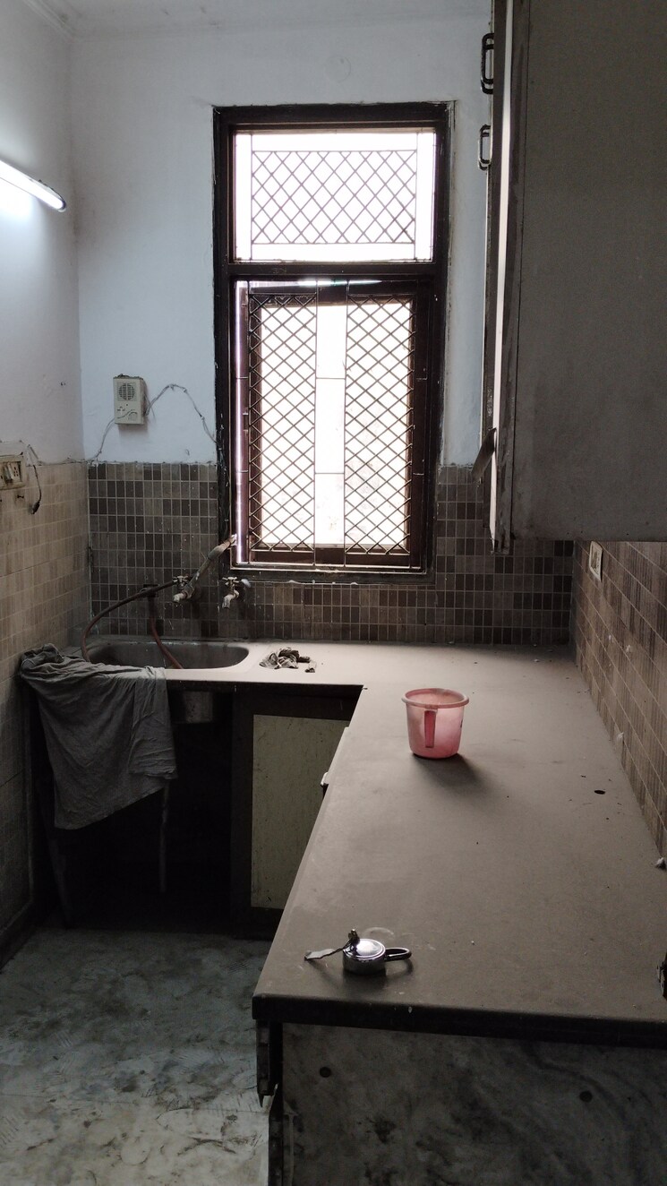 Living Room, rohini sector 11 1.5 Bedroom 850 Sq.Ft. Builder Floor In Rohini Sector 11 Delhi 8563904