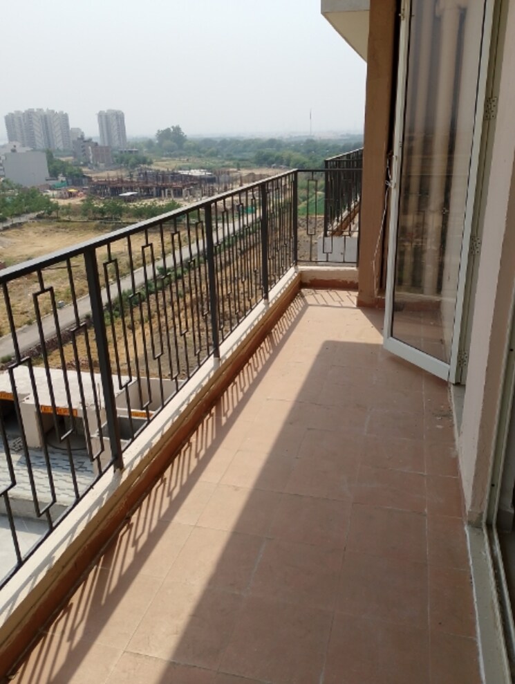 Balcony, rof-alante 3 Bedroom 750 Sq.Ft. Apartment In Sector 108 Gurgaon 8563947