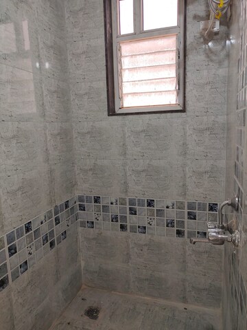 Bathroom in 1 BHK Apartment at Sector 14 Dwarka – for Rent