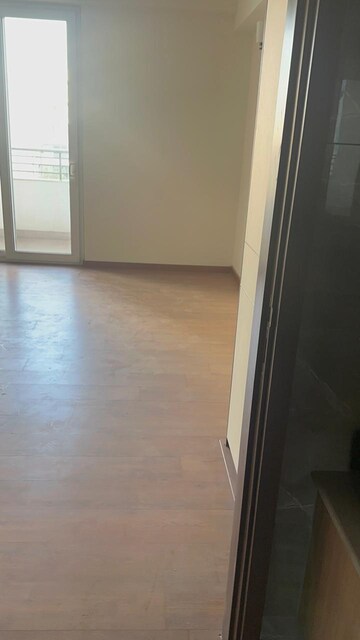 Room in 3 BHK Builder Floor at Sunstar Floors, Sector 51 – for Rent