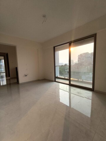 Room in 3.5 BHK Apartment at Mantra Sky Homes, Magarpatta City – for Sale