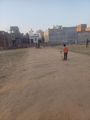  Plot For Sale in Dheeraj Nagar