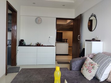 Parking in 1 BHK Apartment at Queenstown Springs, Ghansoli – for Rent