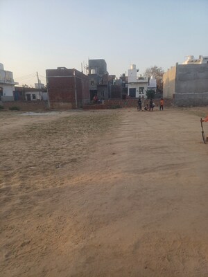  Plot For Sale in Dheeraj Nagar