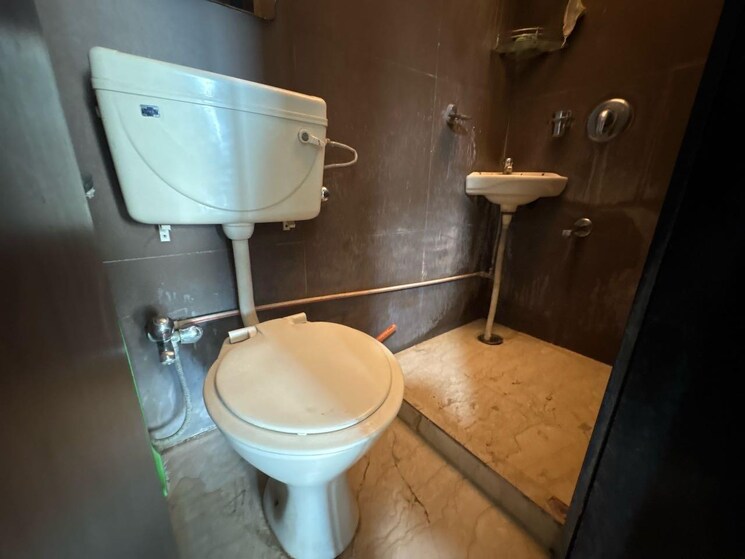 Bathroom, s-d-the-imperial-edge 4 Bedroom 2700 Sq.Ft. Apartment In Tardeo Mumbai 8564870