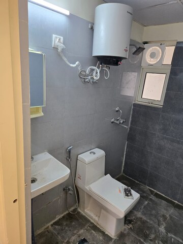 Bathroom in 3 BHK Apartment at Manglapuri – for Sale
