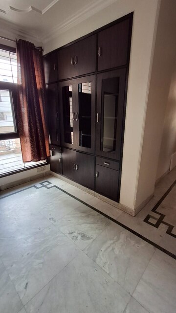 Living Room in 3 BHK Apartment at Sector 22 Dwarka – for Rent
